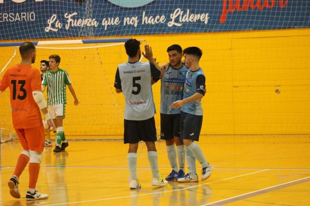 El CD El Ejido Futsal se consolida en lo más alto tras golear también al filial del Real Betis
