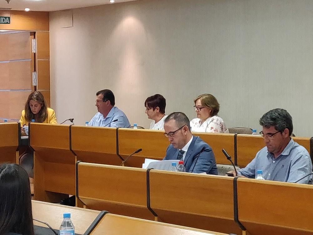 Alarcón recuerda a Góngora que El Ejido “va a pasar un año sabático y sin ni un solo euro en inversiones educativas”