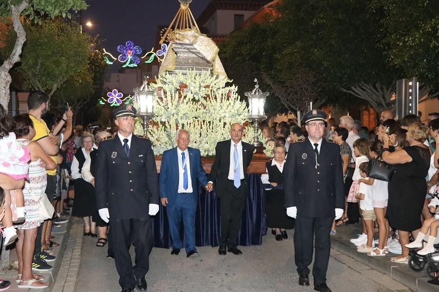 La procesión de la Divina Infantita puso el cierre a los actos religiosos en honor a la patrona de El Ejido