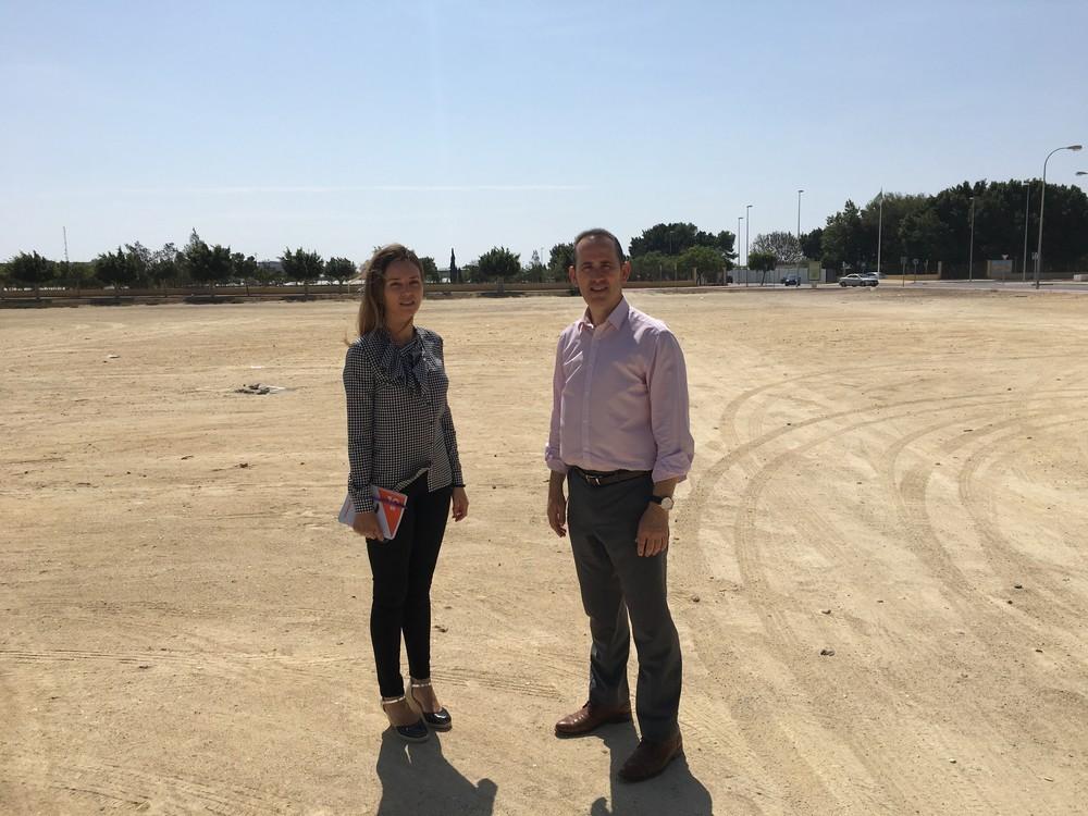 Ciudadanos El Ejido pide que se acondicione la zona donde se instala el mercadillo semanal