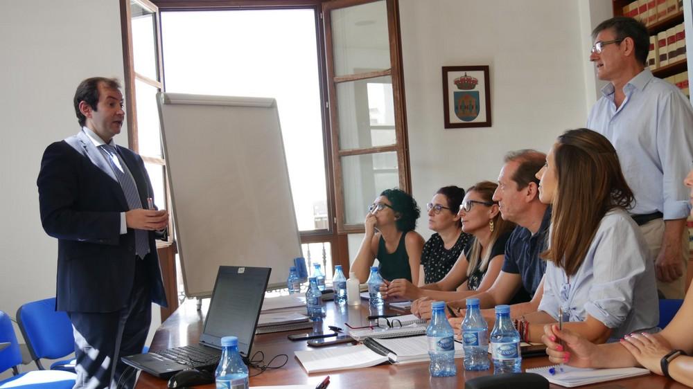 El Ayuntamiento de Adra celebra una reunión con la unidad de gestión de la Estrategia EDUSI con balance ‘positivo’