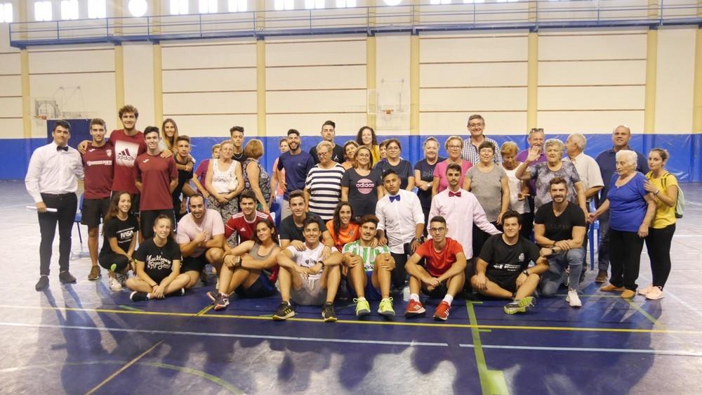 Estudiantes del TEAS del IES Abdera desarrollan cada viernes actividades enfocadas a la tercera edad