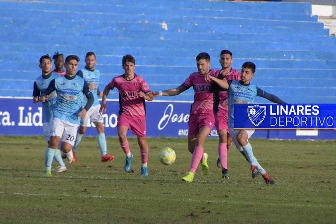 El CD El Ejido fortalece su posición entre los mejores sumando una sonada victoria en Linares