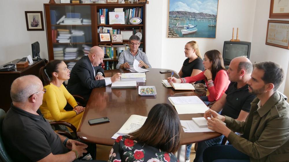 El Ayuntamiento de Adra saca a licitación el servicio de refuerzo de jardines por más de 145.000 euros