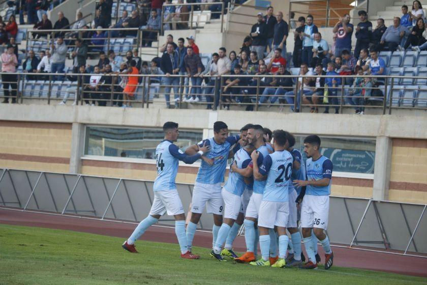 Cuarta victoria consecutiva muy merecida pero sufrida ante el Ciudad de Torredonjimeno que consolida a los celestes en la zona alta