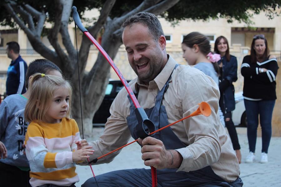 Barrio Archilla celebra su Noche de Halloween con la Castañada y la Feria Katastrofic de Alejú