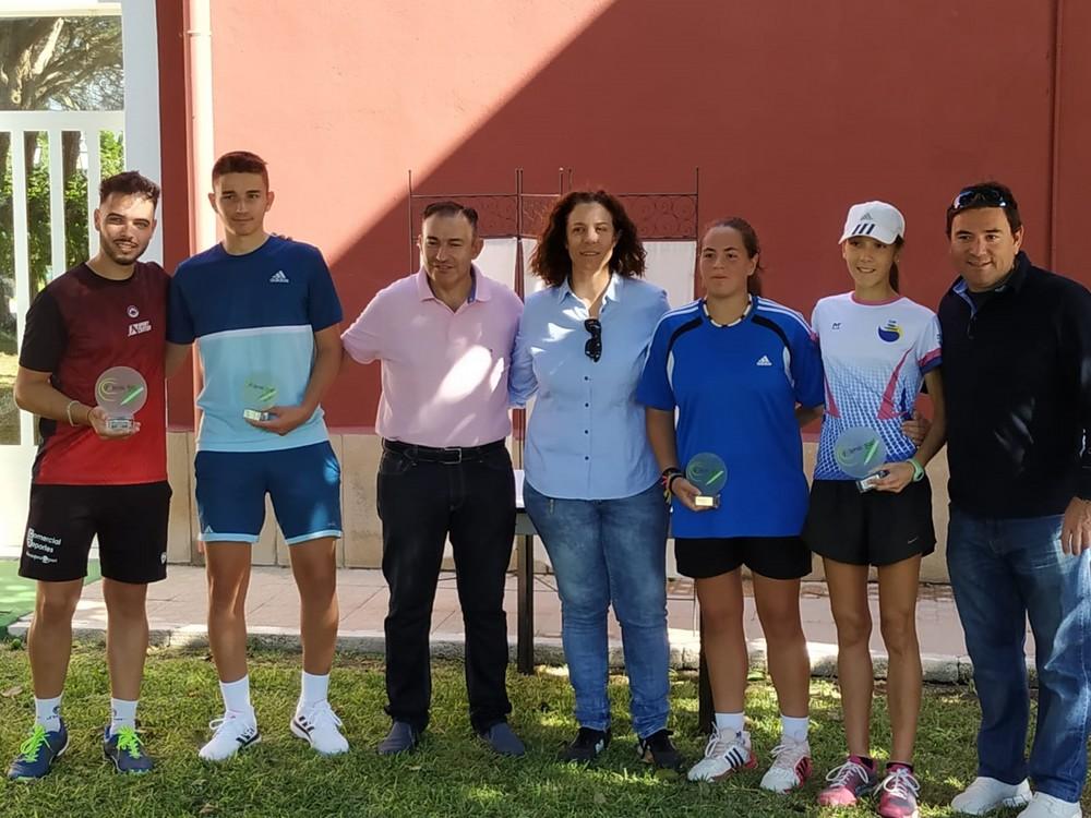 Encarni García, del CT El Ejido, campeona provincial absoluta de tenis