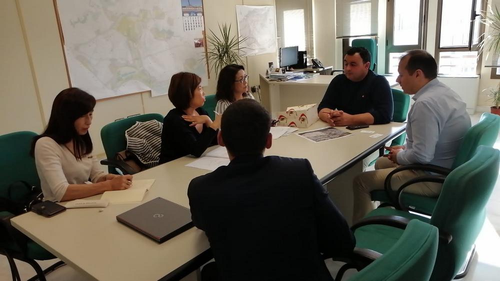  El concejal de Agricultura  de El Ejido recibe a representantes del sector agrícola nipón