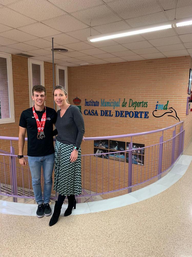 María José Martín felicita a Juanjo López por su reciente plata en la Copa de España de Triatlón de Media Distancia