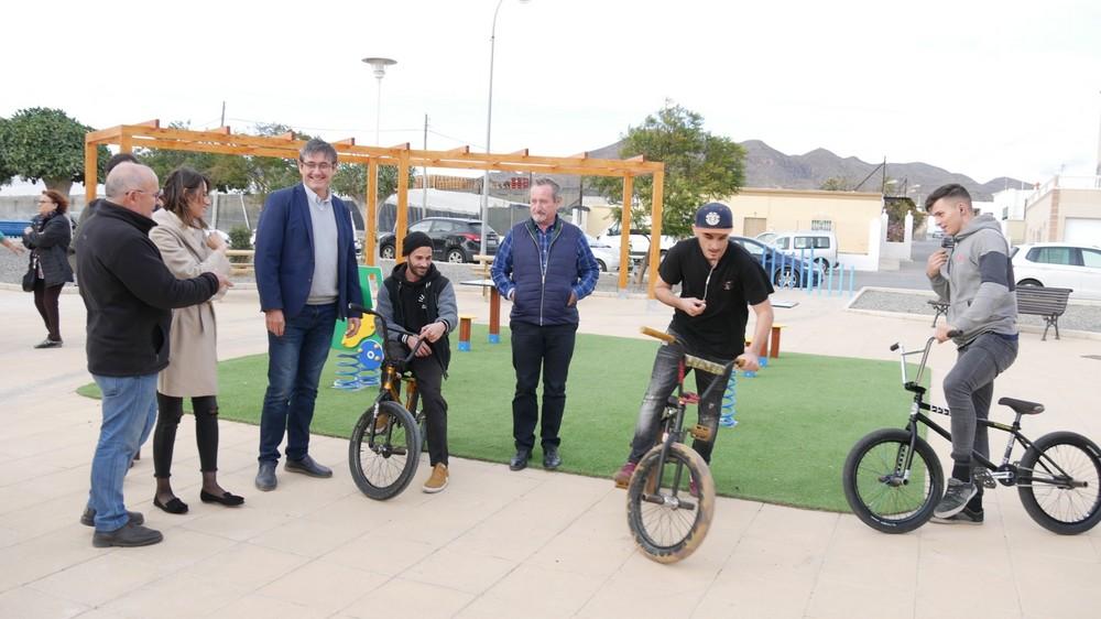 Adra inaugura su ‘Parque Europa’ con 3.600 m2 y el primer circuito ‘Cross Riders’ del municipio