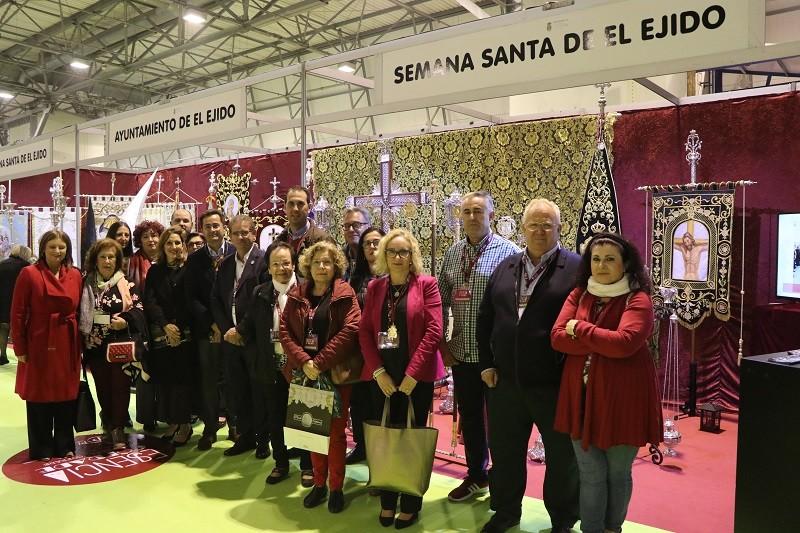Las Cofradías y Hermandades de El Ejido, presentes en la I Feria ‘Esencia Cofrade’