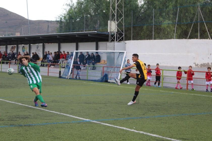 El Berja CF a por la victoria este domingo frente al Atarfe Industrial