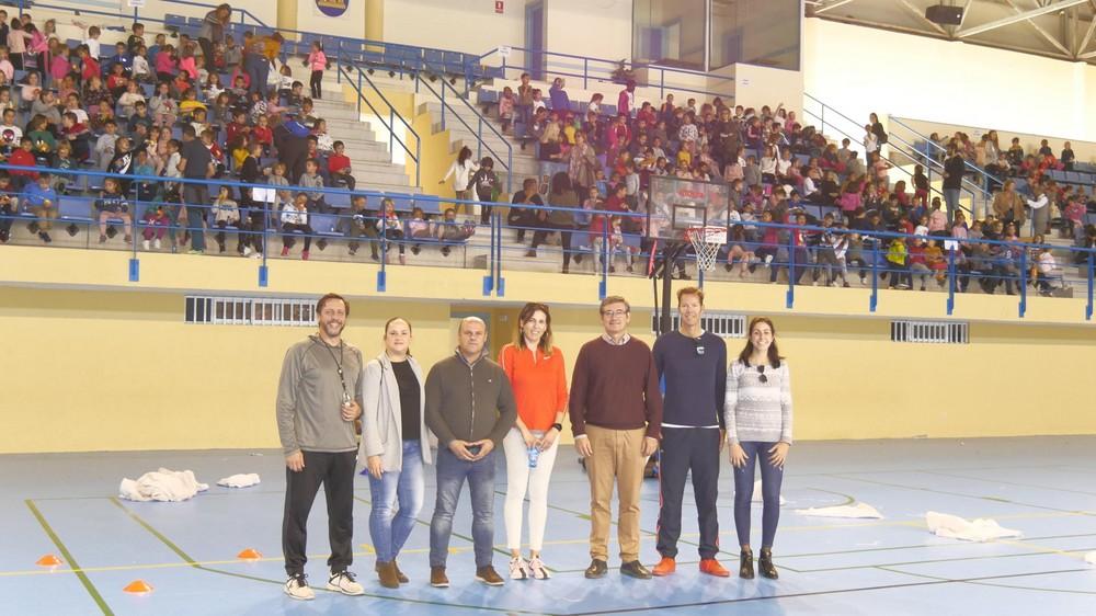 Medio millar de niños y niñas disfrutan de las ‘I Jornadas Deportivas Intercentros’