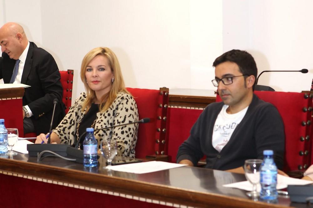 El PSOE de Adra lamenta que Vox niegue la realidad y se quede fuera del manifiesto contra la violencia de género