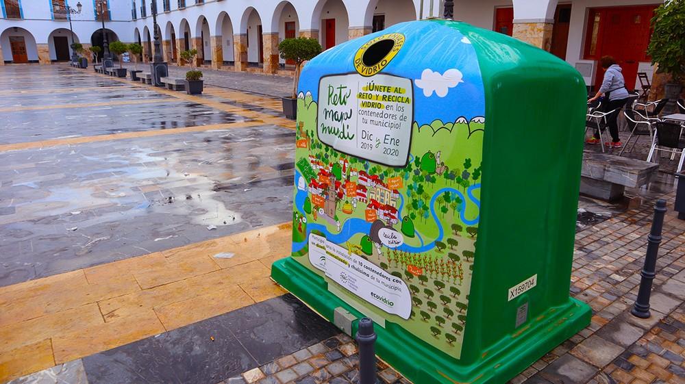Berja se une al reto de aumentar el reciclado de vidrio en diciembre y enero