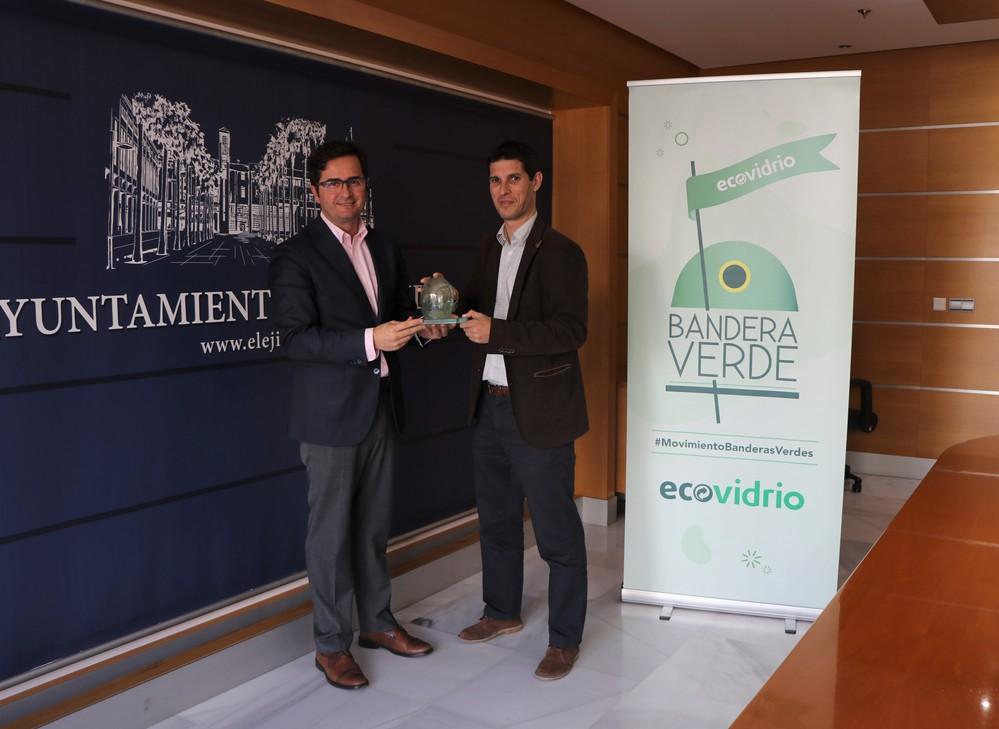 El Ejido supera el reto del Movimiento Banderas Verdes de Ecovidrio y aumenta el reciclaje de vidrio un 50%