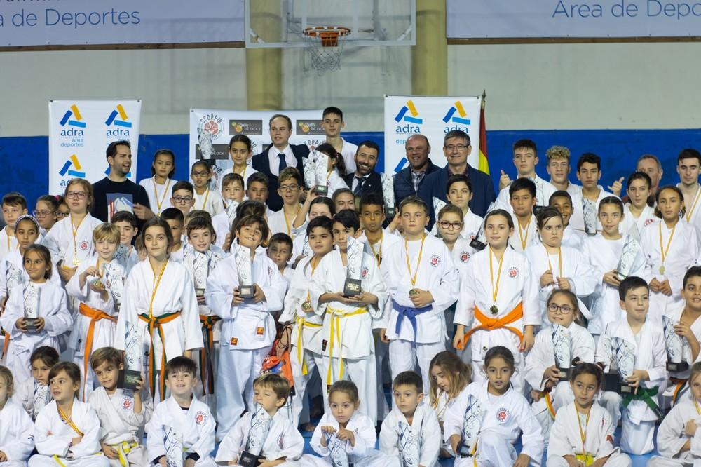 170 deportistas celebran el 5º Trofeo de Navidad ‘Scorpio Kárate Club’