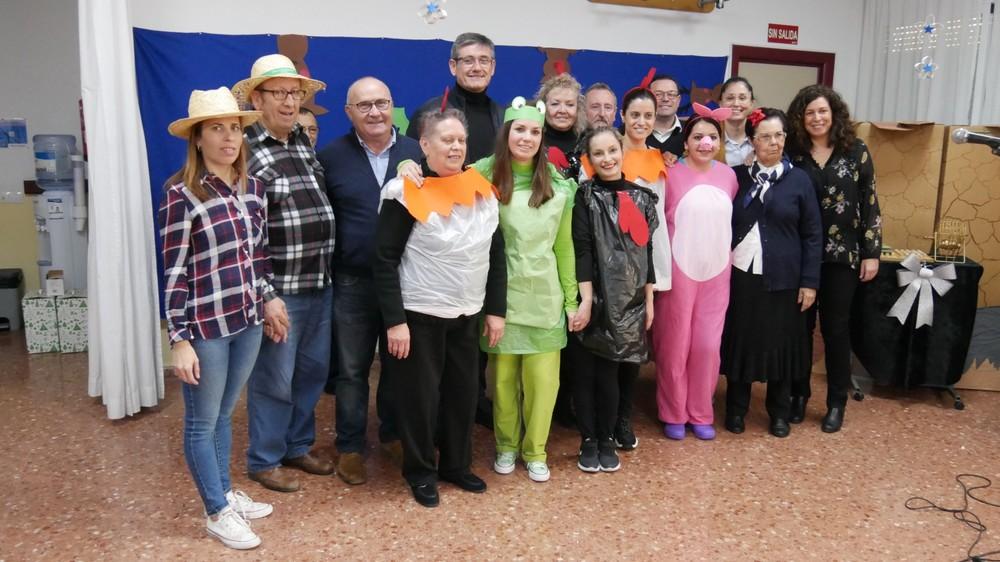 El Ayuntamiento de Adra celebra la Navidad en la Piscina Municipal, la Residencia de Mayores y los Talleres de Memoria