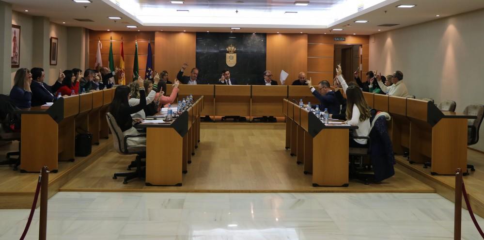 El equipo de gobierno exige a la consejería la puesta en marcha de un Plan de Choque de Servicios e Infraestructuras en materia educativa para el municipio con carácter de urgencia