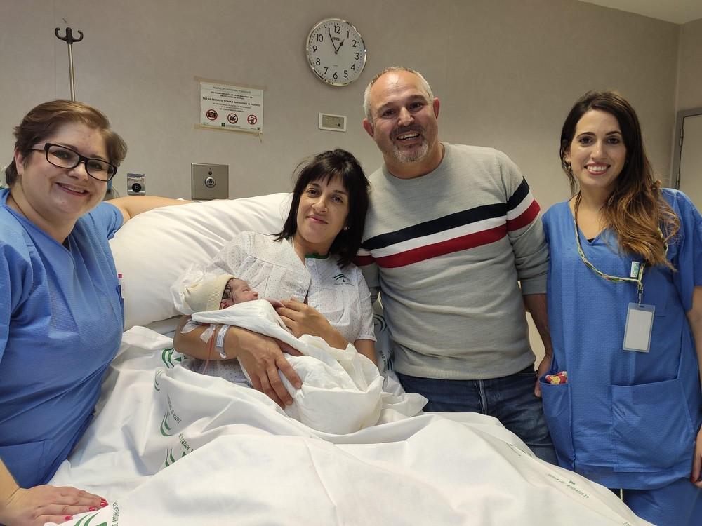 El primer bebé del año de Almería ha nacido el Hospital de Poniente