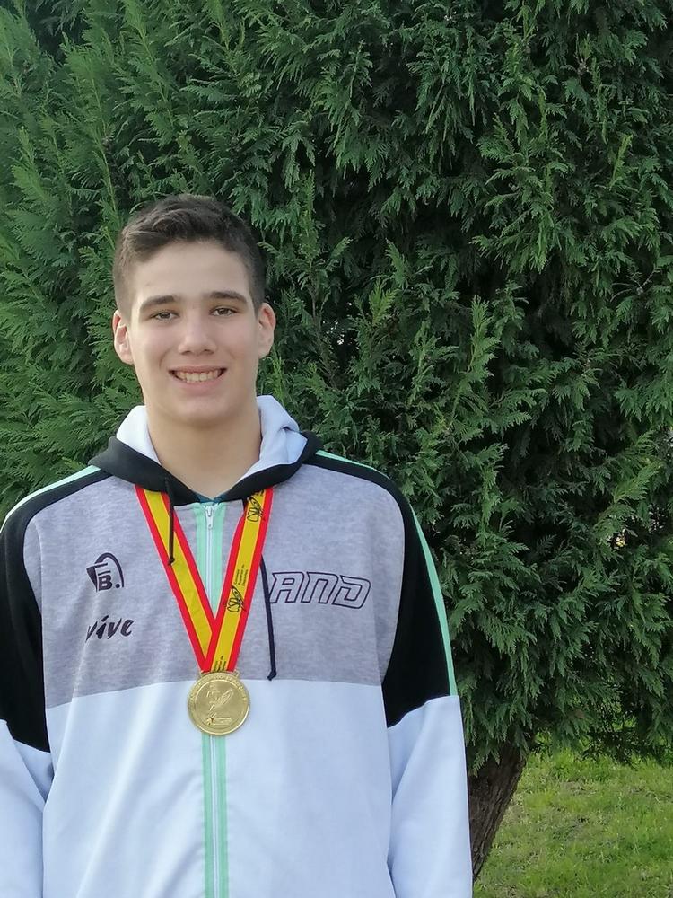 Jorge Criado, campeón de España de selecciones de baloncesto infantil