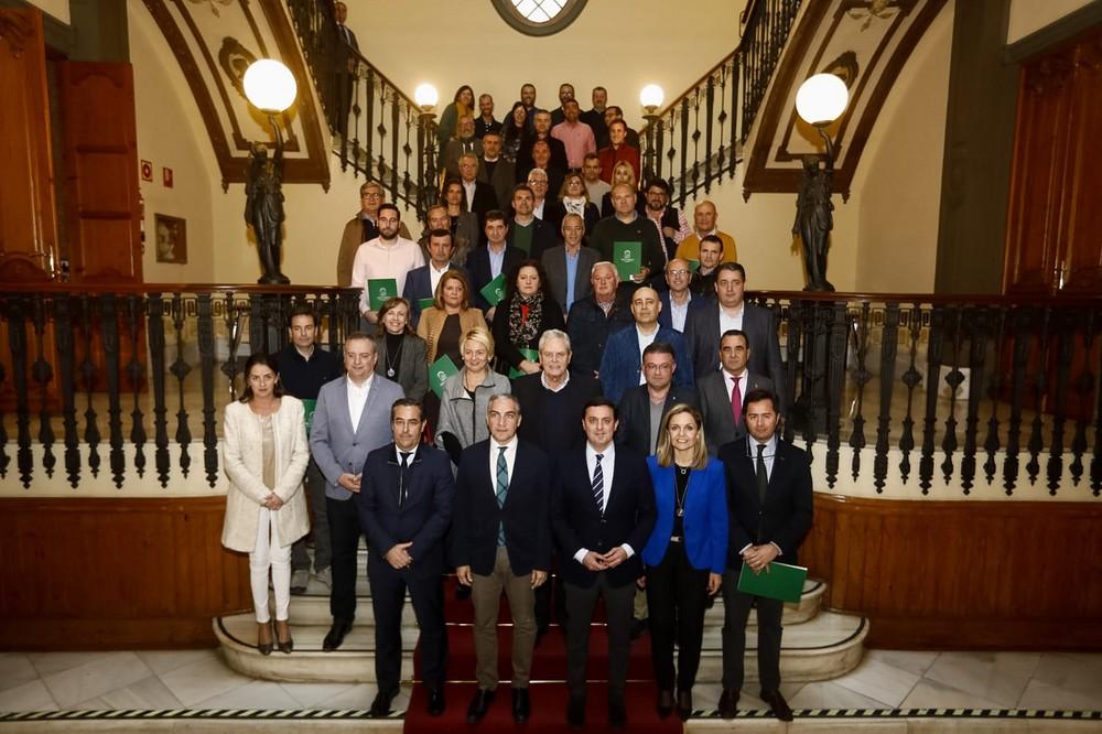 El Gobierno andaluz firma con 43 municipios de Almería un convenio de colaboración para integrar los servicios de emergencias en el 112