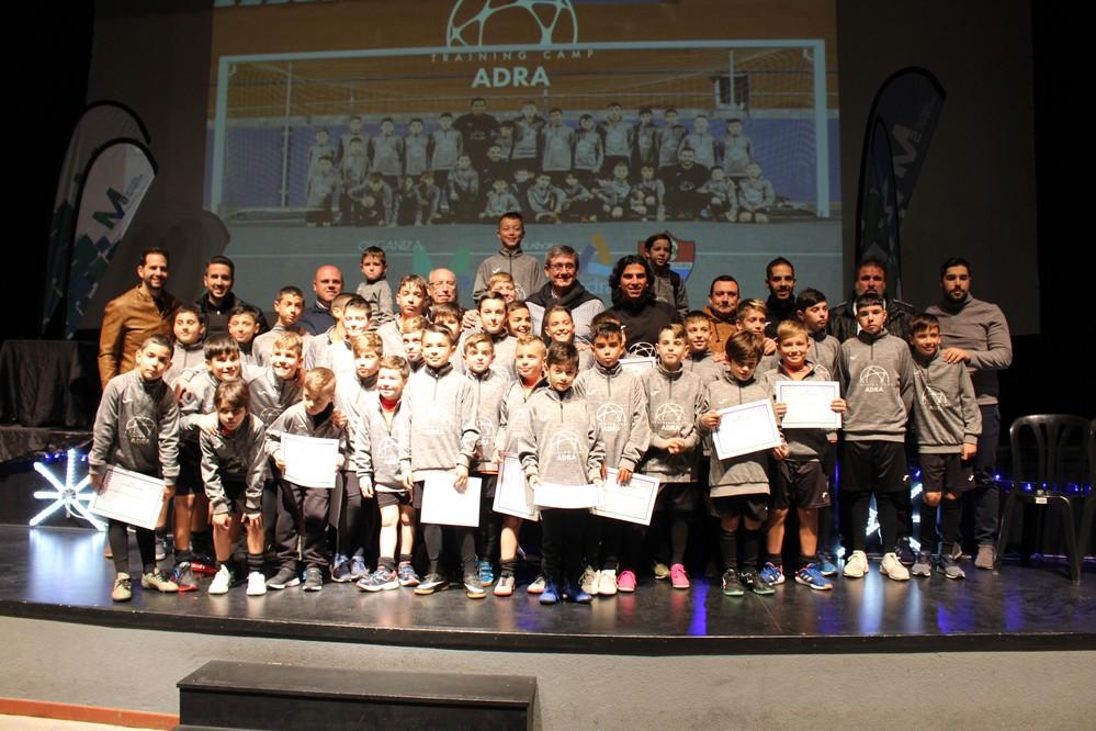 Más de una treintena de jugadores de toda la provincia se dan cita en el Training Camp de Adra