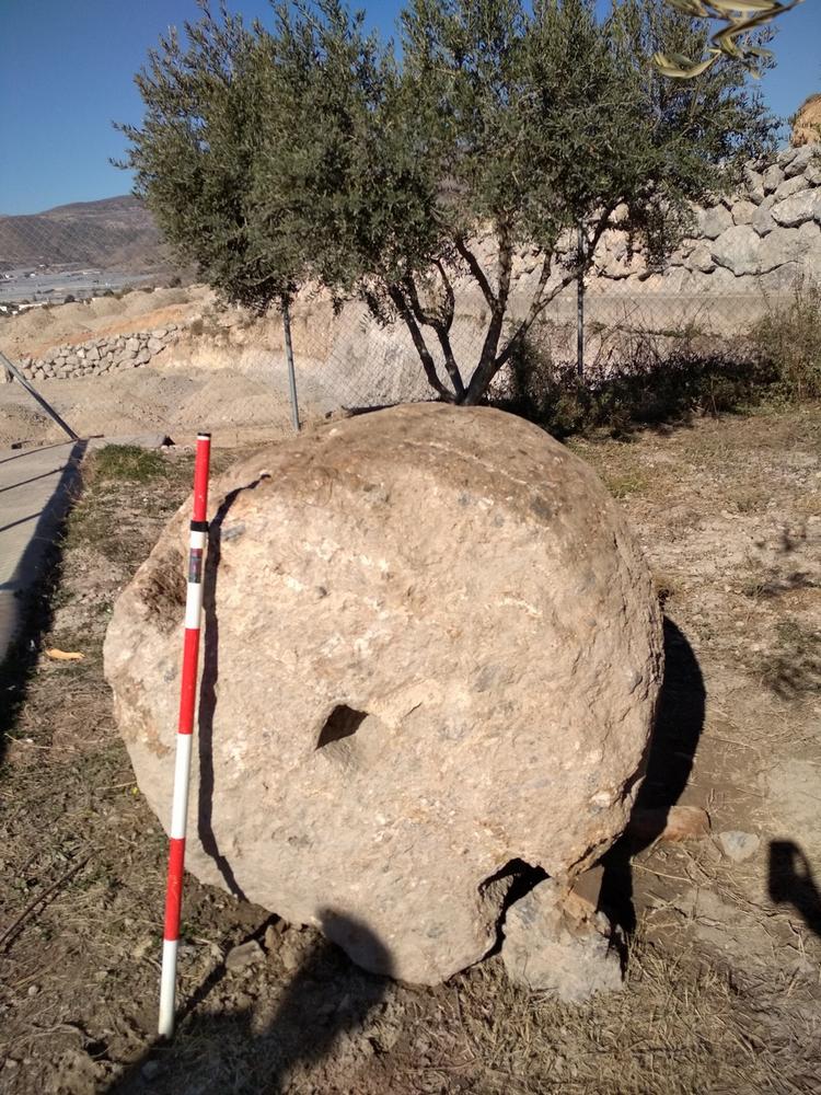 La Unidad de Policía Adscrita recupera una pieza arqueológica romana en Berja