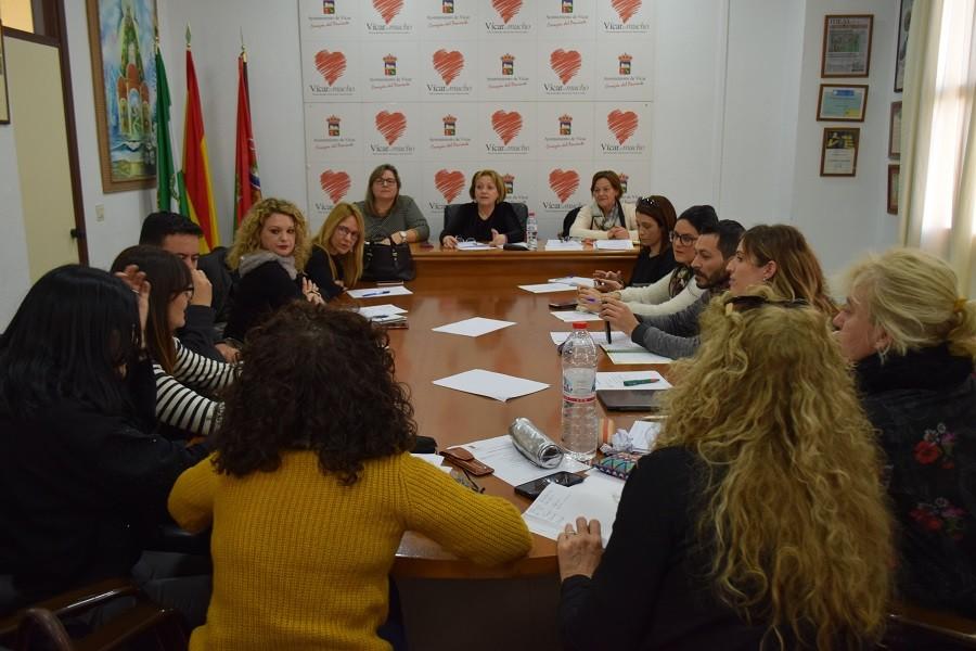 Ayuntamiento de Vícar y centros educativos coordinan las actividades del programa de Coeducación para el primer trimestre del año