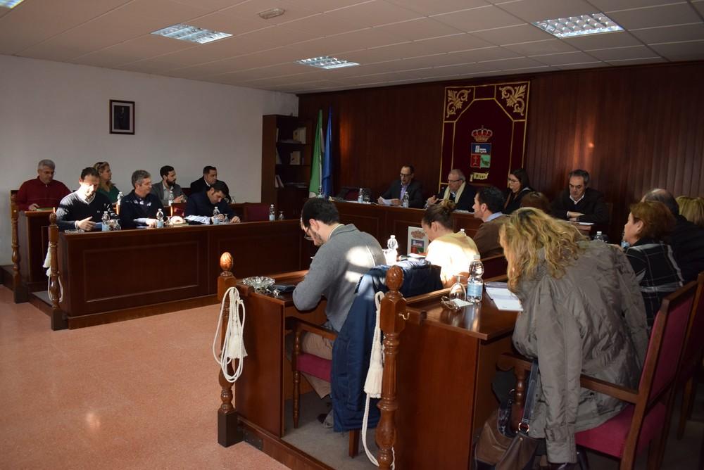 La salida de Rafael Ruda de Vox y su paso a concejal no adscrito centra junto a las mociones de grupos el primer Pleno ordinario del año en Vícar