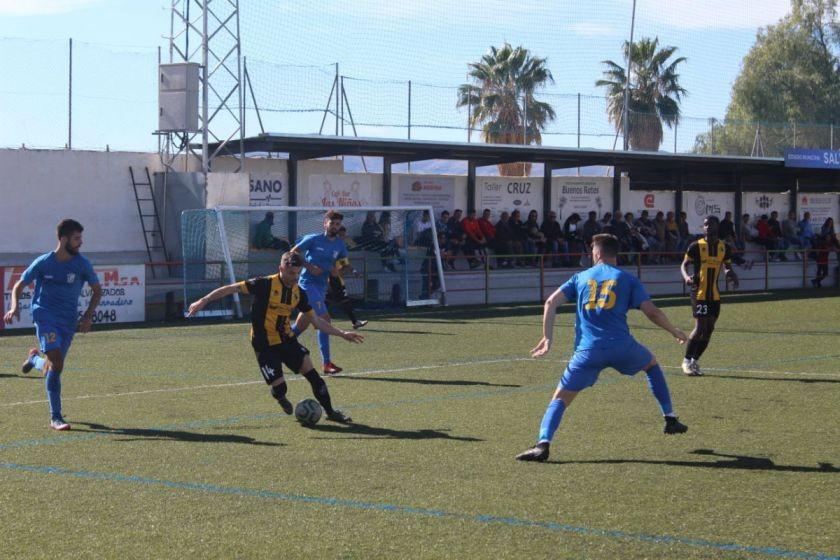 Goleada histórica del Berja CF ante el Churriana que ratifica su gran momento