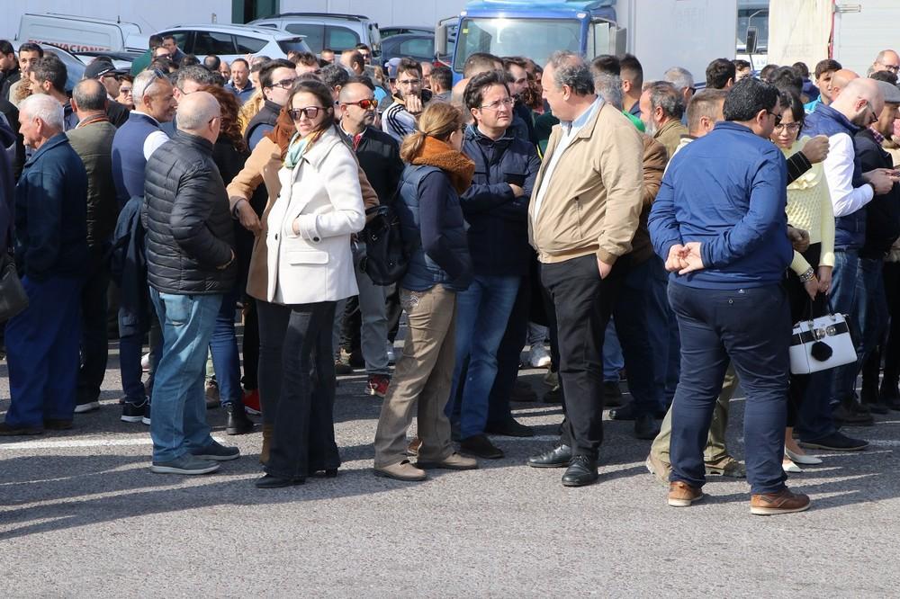 El equipo de Gobierno del Ayuntamiento de El Ejido muestra su apoyo a los agricultores y al sector hortofrutícola