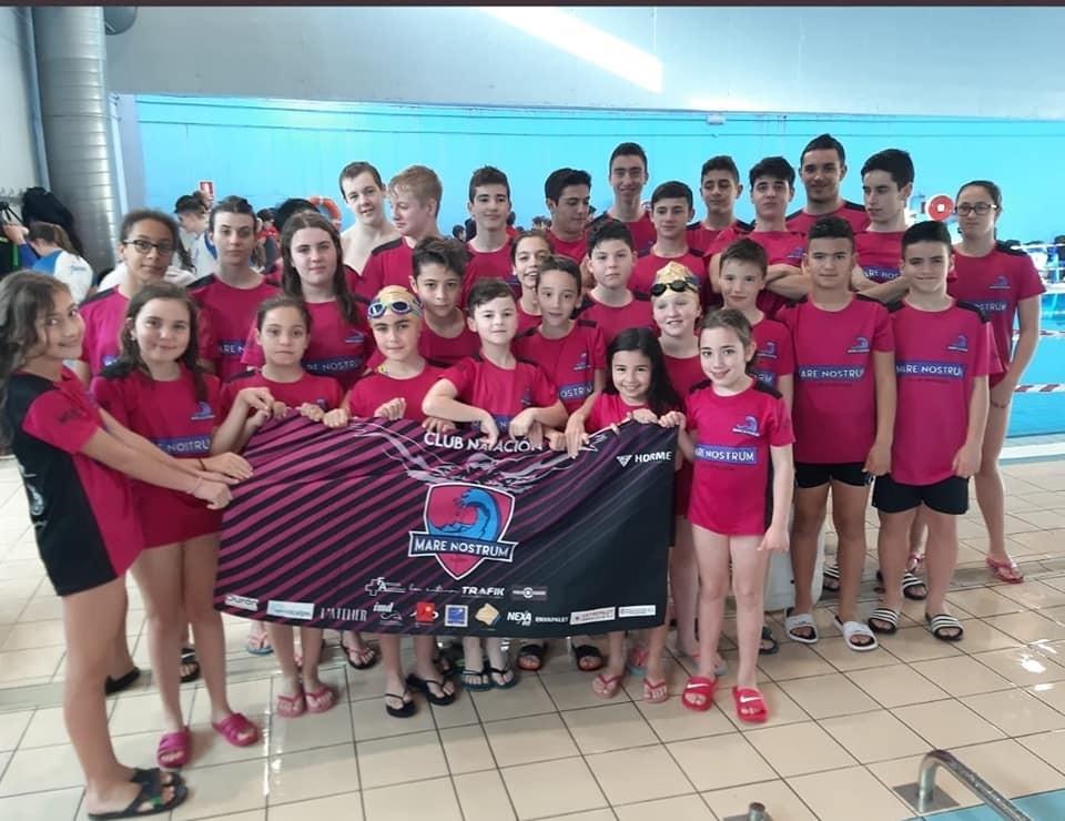 El Club Mare Nostrum logra 13 medallas en el V Trofeo Ciudad de Berja de natación