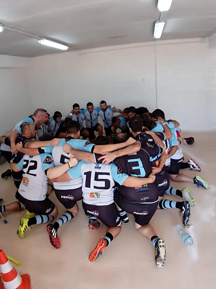 El Ejido Rugby URA vence al líder y lo iguala a derrotas