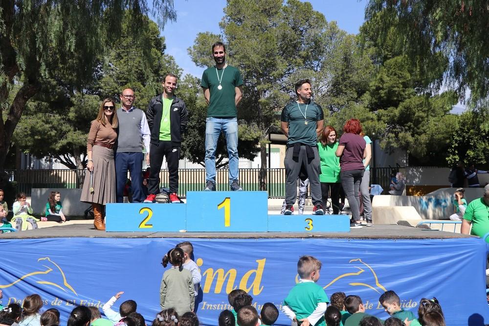 Mil escolares de Santa María del Águila disfrutan de una jornada deportiva por el Día de Andalucía