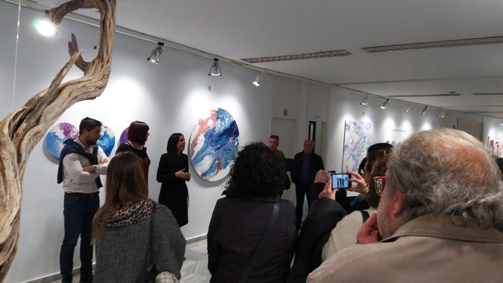 La artista plástica Pilar Soler expone en Adra su colección ‘Suspiros de agua’