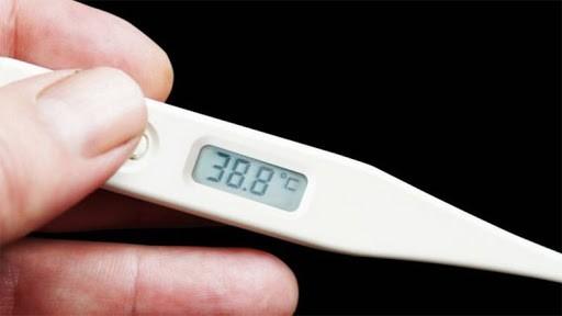 Un joven de Santa María del Águila, con síntomas, aislado en casa y sin que le hagan la prueba del Coronavirus