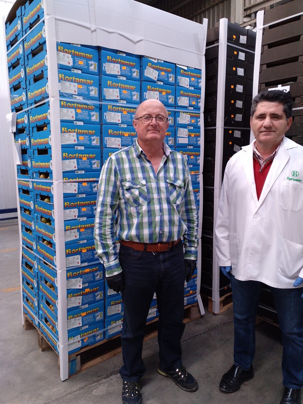 Agricultores de Almería donan frutas y hortalizas al personal sanitario que está en IFEMA