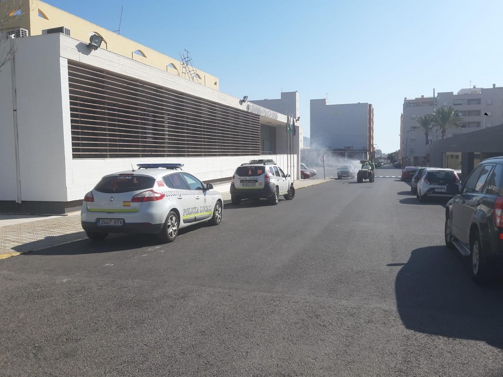 Casi un centenar de denuncias de la Policía Local por incumplir el confinamiento en sus primeros 15 días