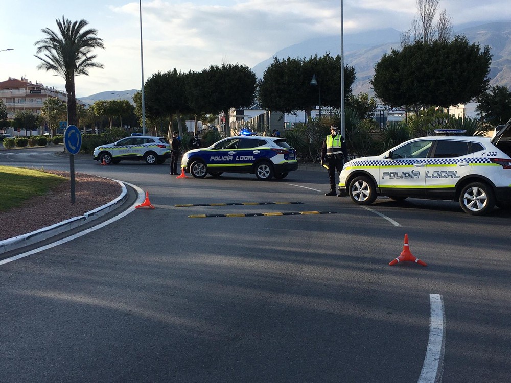 Policía Local incrementa los controles simultáneos en Semana Santa para impedir los desplazamientos a segundas viviendas y celebraciones que vulneren el Estado de Alarma