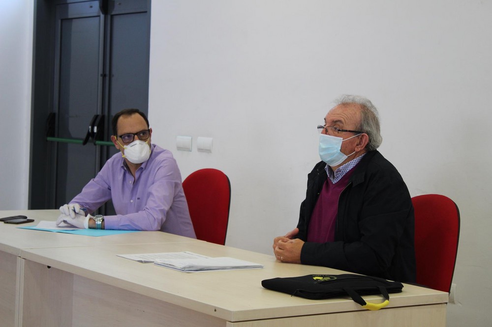 El alcalde de Vícar informa a los grupos políticos municipales de todas las acciones de control de la pandemia que se están llevando a cabo en la población