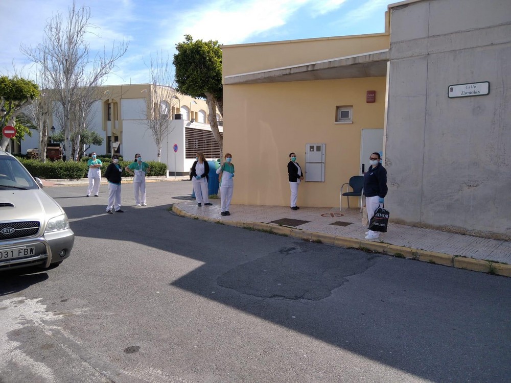 Las 40 auxiliares del Servicio de Ayuda a Domicilio de Vícar dan negativo en los test del COVID-19