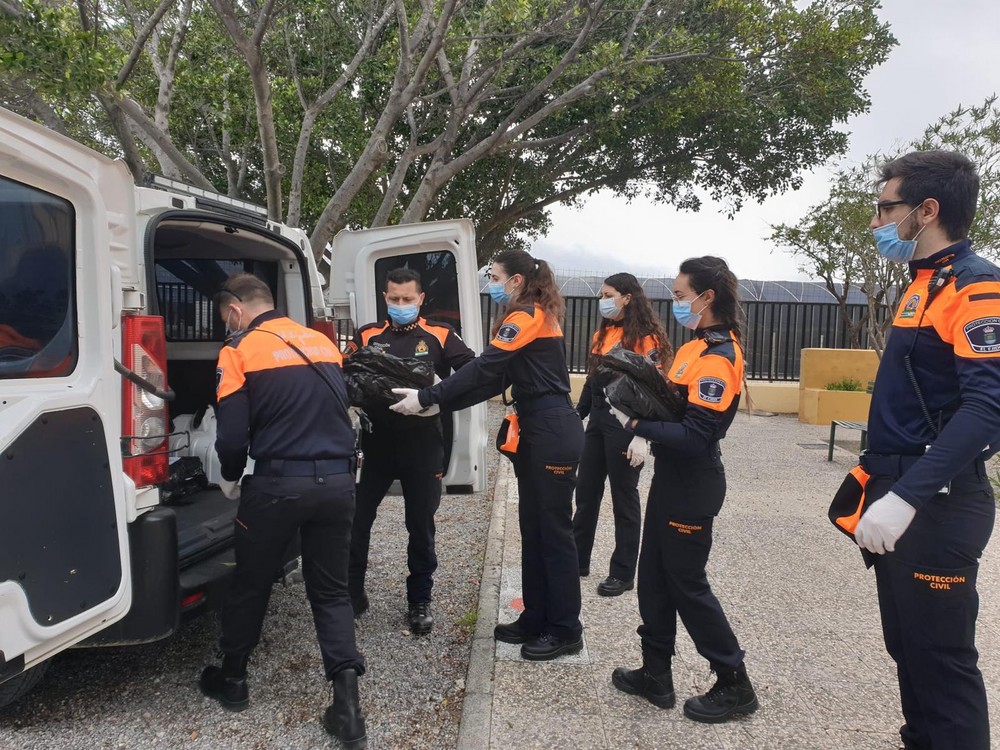 El Ejido amplía el número de centros educativos del municipio para realizar el reparto de los libros