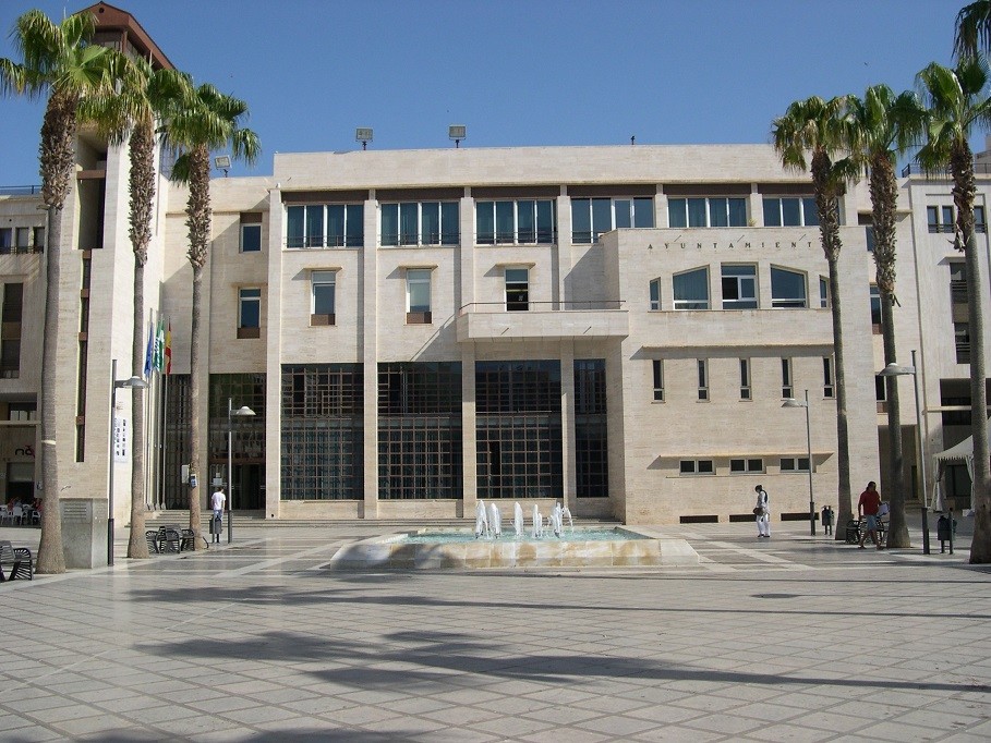 El Ejido suma el 10 por ciento de los ERTE registrados en Almería con la restauración y el comercio como sectores más afectados