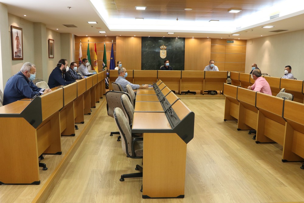 El alcalde se reúne con los presidentes de las Juntas Locales para coordinar las fases de la desescalada en todos los núcleos de población