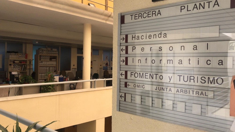 La Concejalía de Comercio ejidense atenderá a partir de mañana de forma presencial a ciudadanos, autónomos y pymes para ofrecerles información y aclararles dudas relativas a sus negocios y el proceso