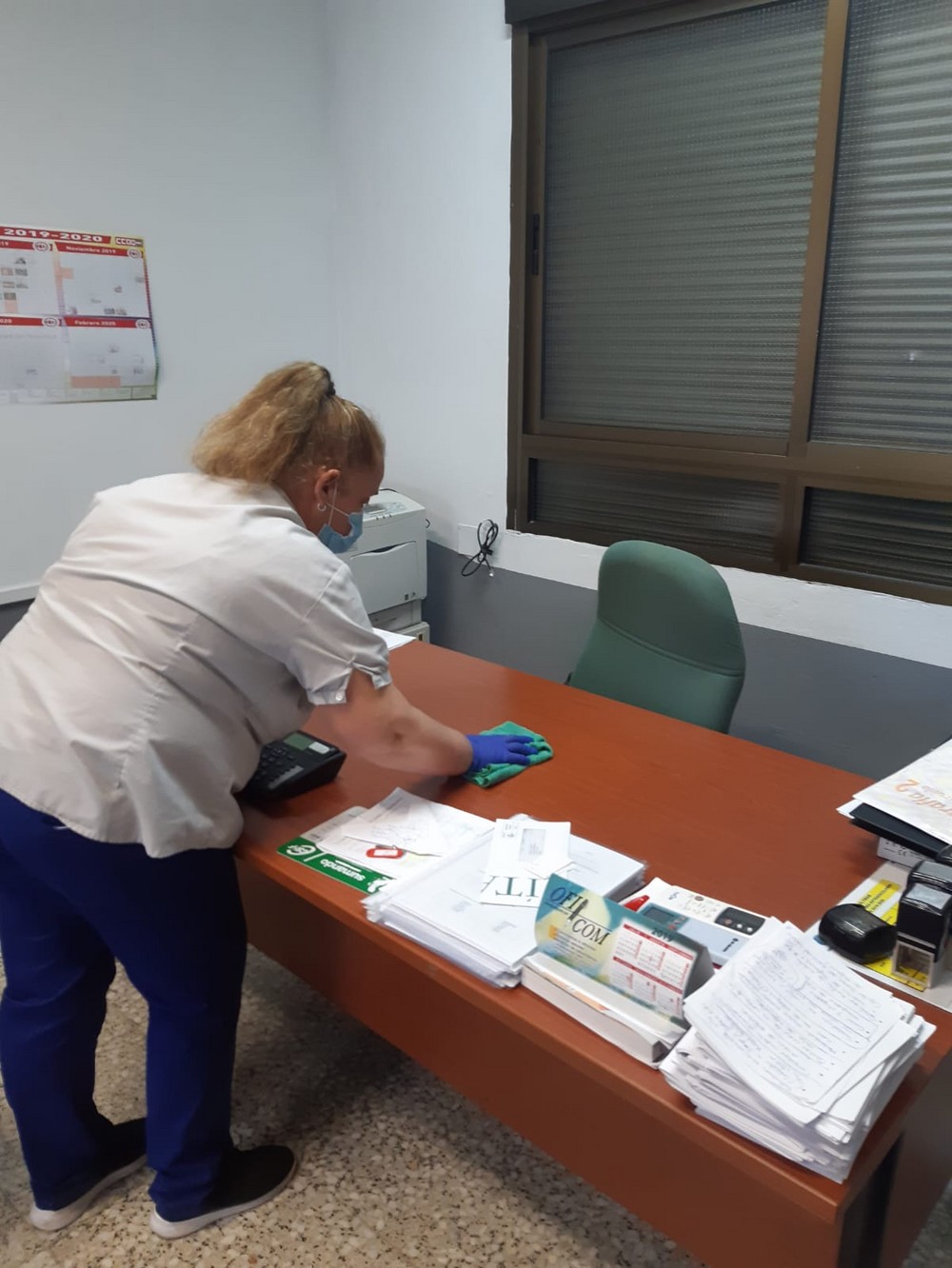 El gobierno ejidense explica a Cs que la suspensión temporal y parcial del contrato con la empresa de limpieza PROSAL se irá levantando en función de las necesidades