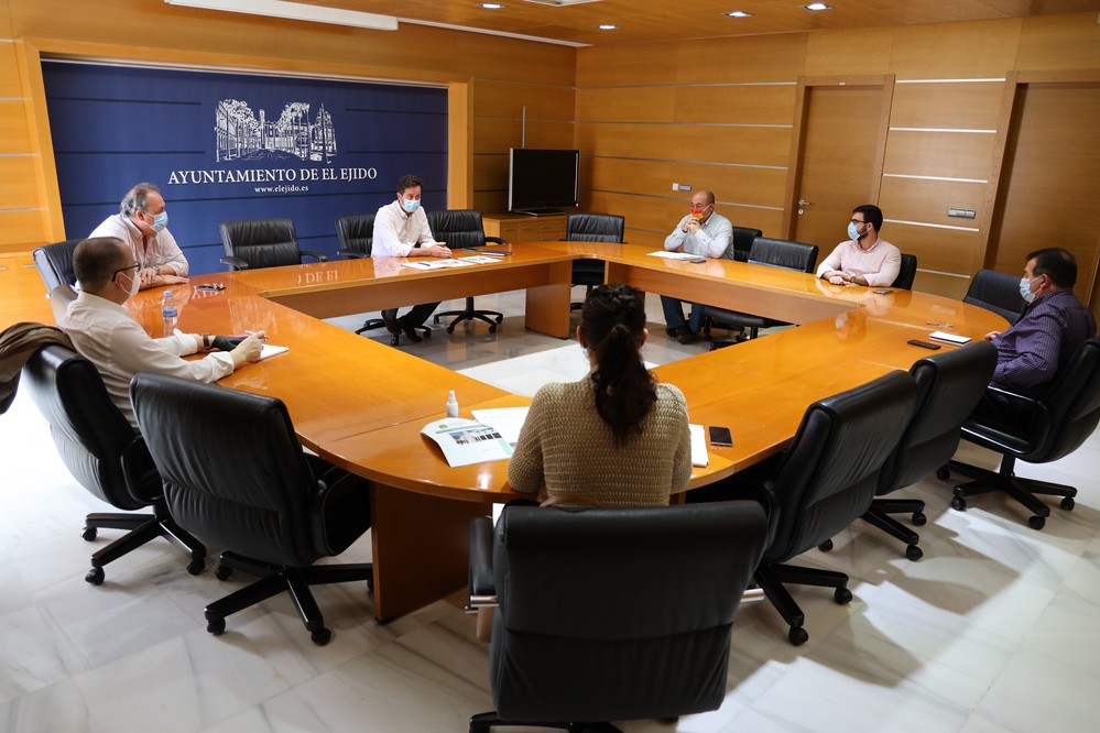 El alcalde traslada a la Junta de Portavoces y Sindicatos el Plan de Desescalada y Reincorporación del personal municipal