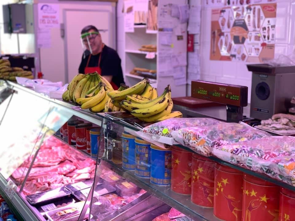 El comercio de Vícar va recobrando su pulso tras dos semanas de reapertura