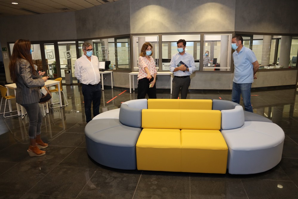 La Biblioteca Central de El Ejido reabre sus puertas tras una importante remodelación y ampliación